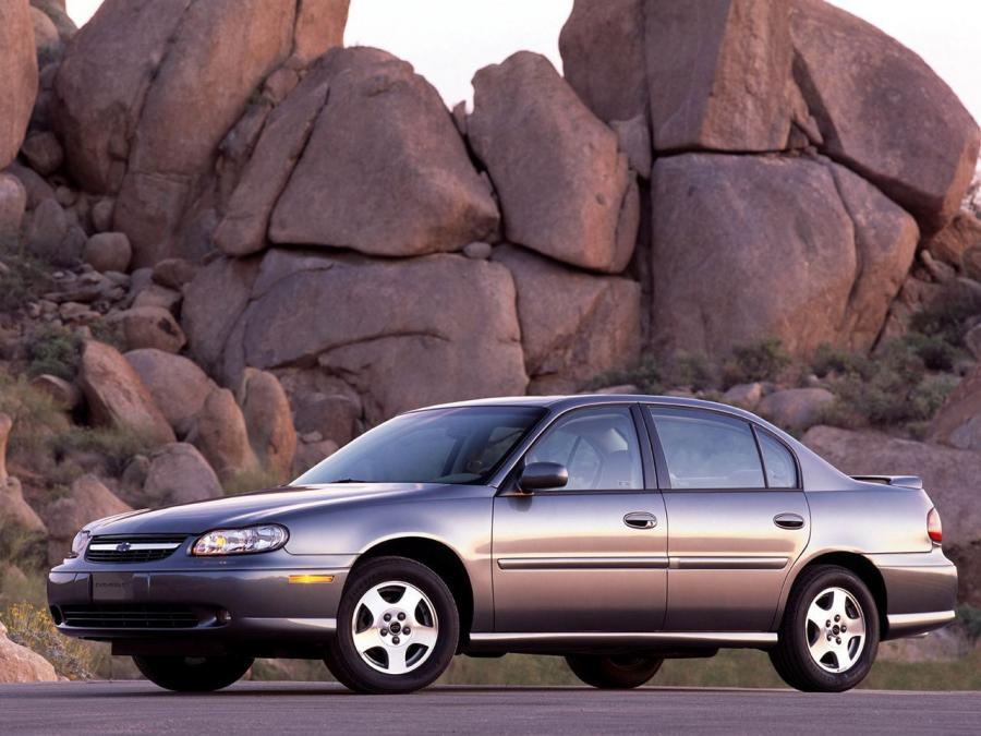  Chevrolet Malibu 2000 года  (фото 9 из 16)